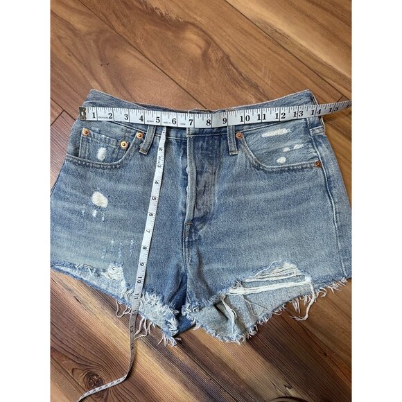 Levi’s 501 Premium Cut Off Denim Shorts 28 Distressed Light Wash - Picture 3 of 10